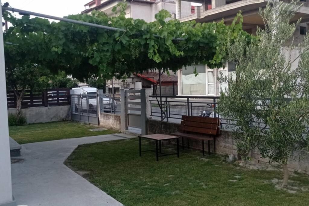 Το Άλλο Σπίτι... Vila Aridaía Exterior foto